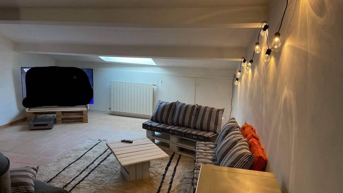 Lagamas House | PROMO Character house with swimming pool, in the heart of a typical southern village