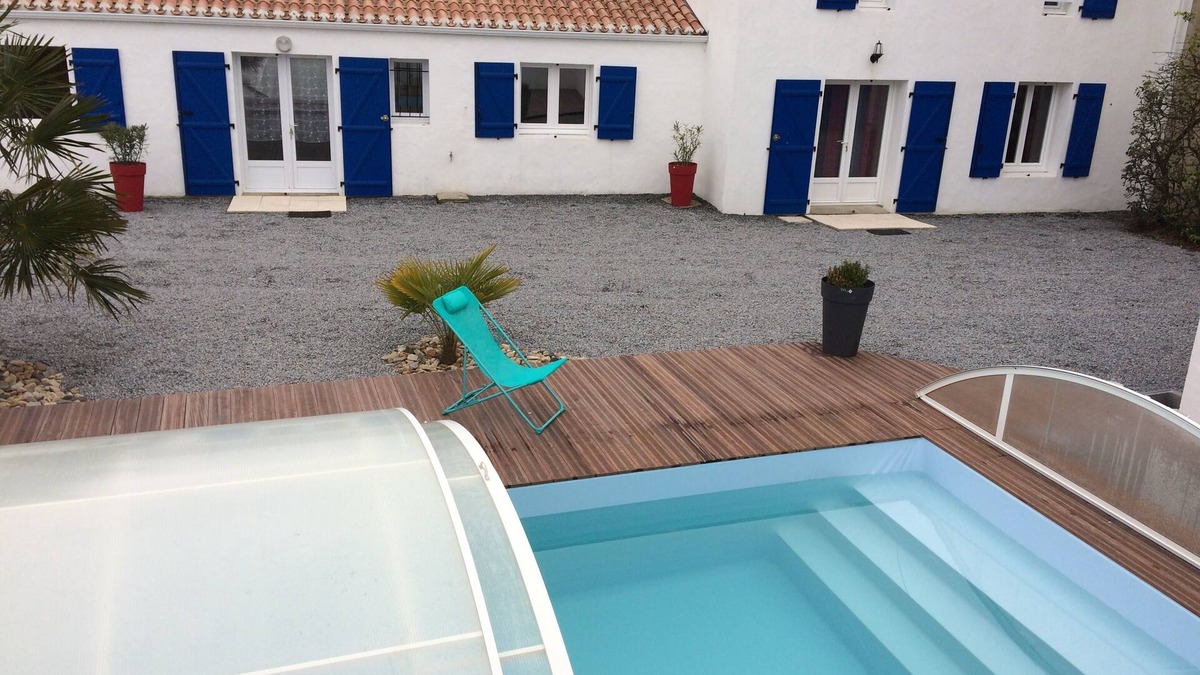 Barbatre House | PROMO House 12 people with swimming pool, next to the beach-label 3 clévacances