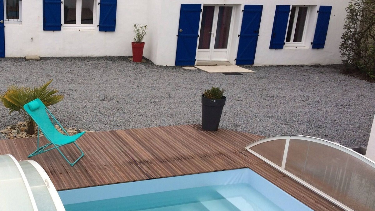 Barbatre House | PROMO -House 6 people with swimming pool, next to the beach-label 3