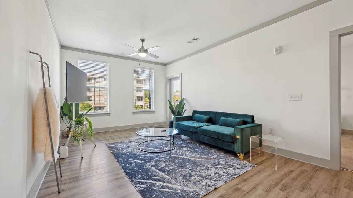 Farragut Apartment | Properties by Preston I 2Bd/2Bth Beauty I Parking