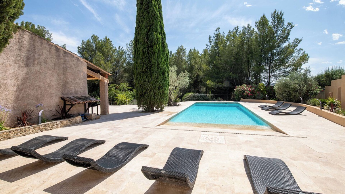 Le Beausset Villa | Propriété de Campagne, Située Entre le Circuit Paul Ricard et Bandol