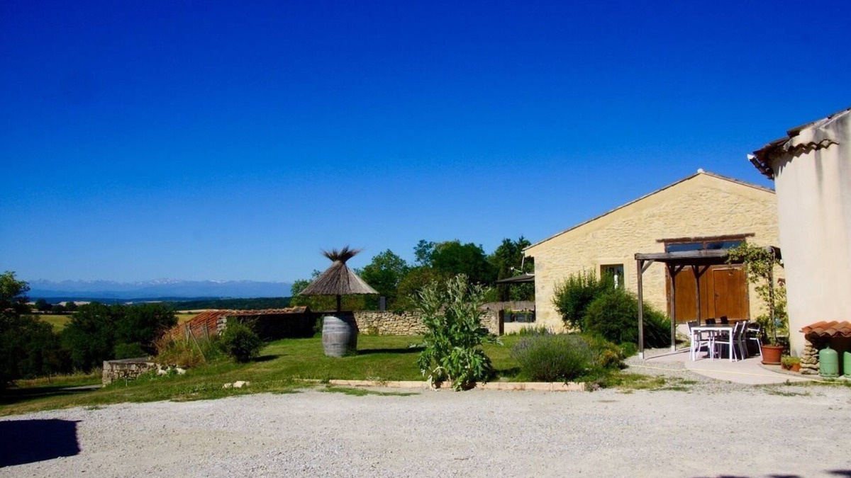 Pech-Luna Cottage | Propriété de Charme Rénovée sur 3000 m2 Avec vue Exceptionnel sur les Pyrénnées