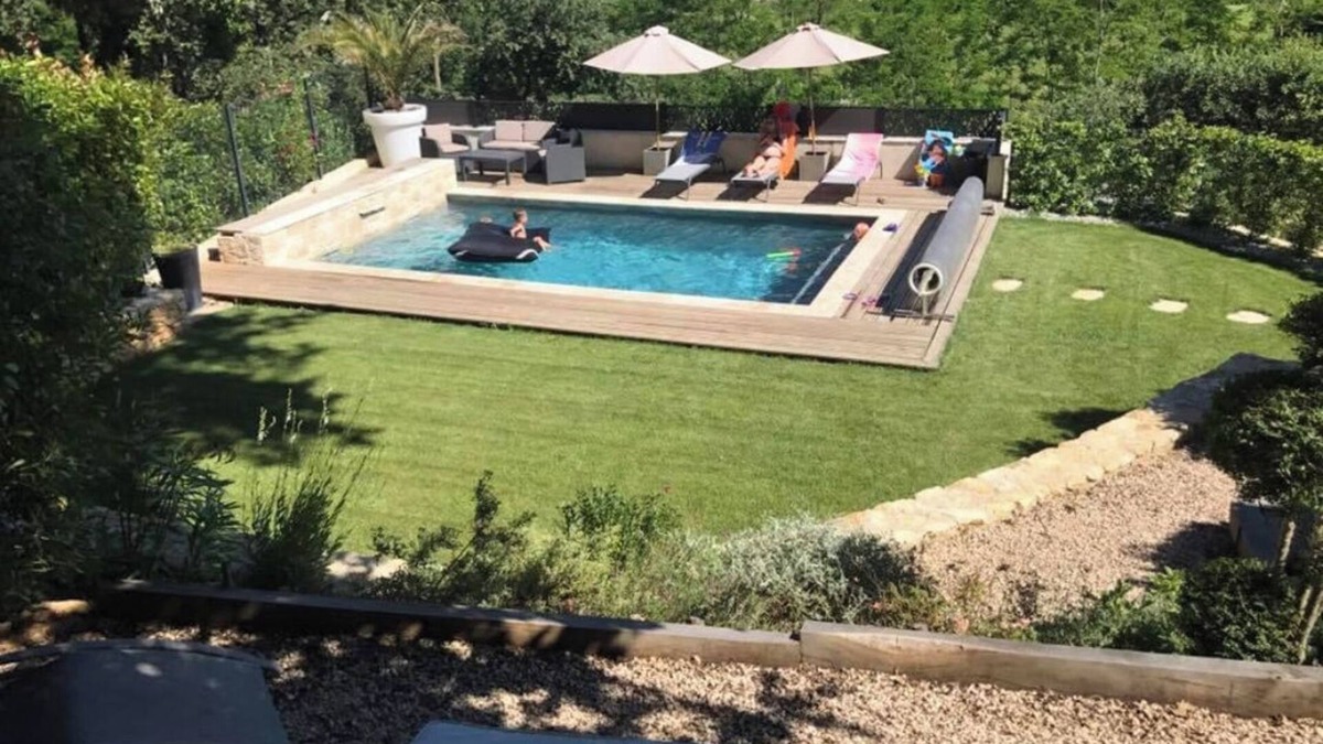 Serviers-et-Labaume House | Propriété à 5kms D'uzès VUE Dominante Piscine et Jacuzzi Chauffée