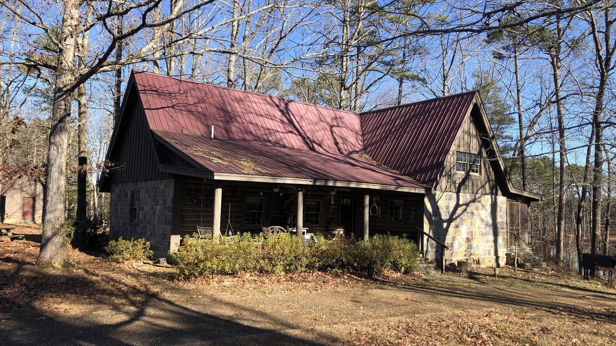 Colony Cabin | Prospect Mountain Sportsman's Lodge with private fishing lakes