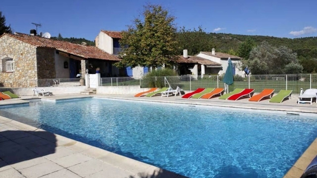 Villecroze Cabin | Provençal farmhouse "Les Rosiers"