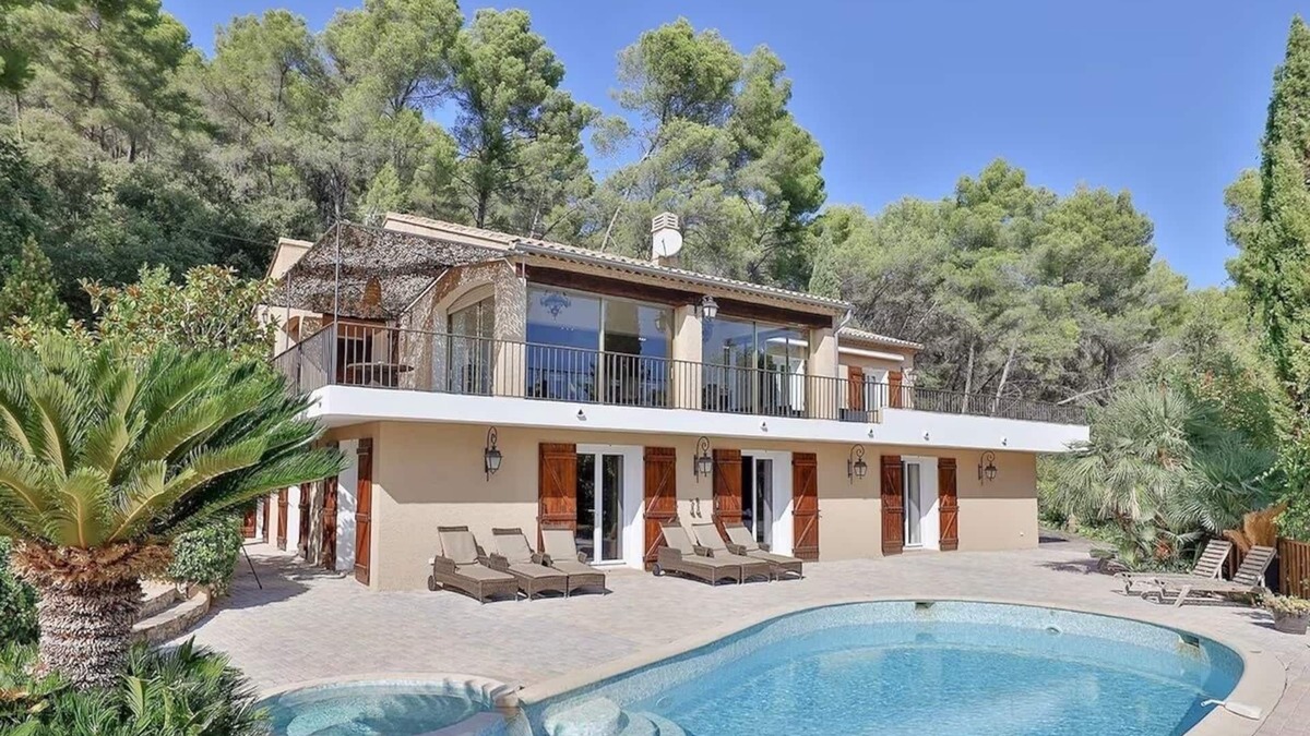 Puget-Ville Villa | Provençal Residence - Swimming Pool & Pool House