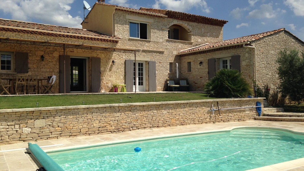 Oraison Villa | PROVENCAL BUILDING IN THE HEART OF STONE BETWEEN LUBERON AND VERDON