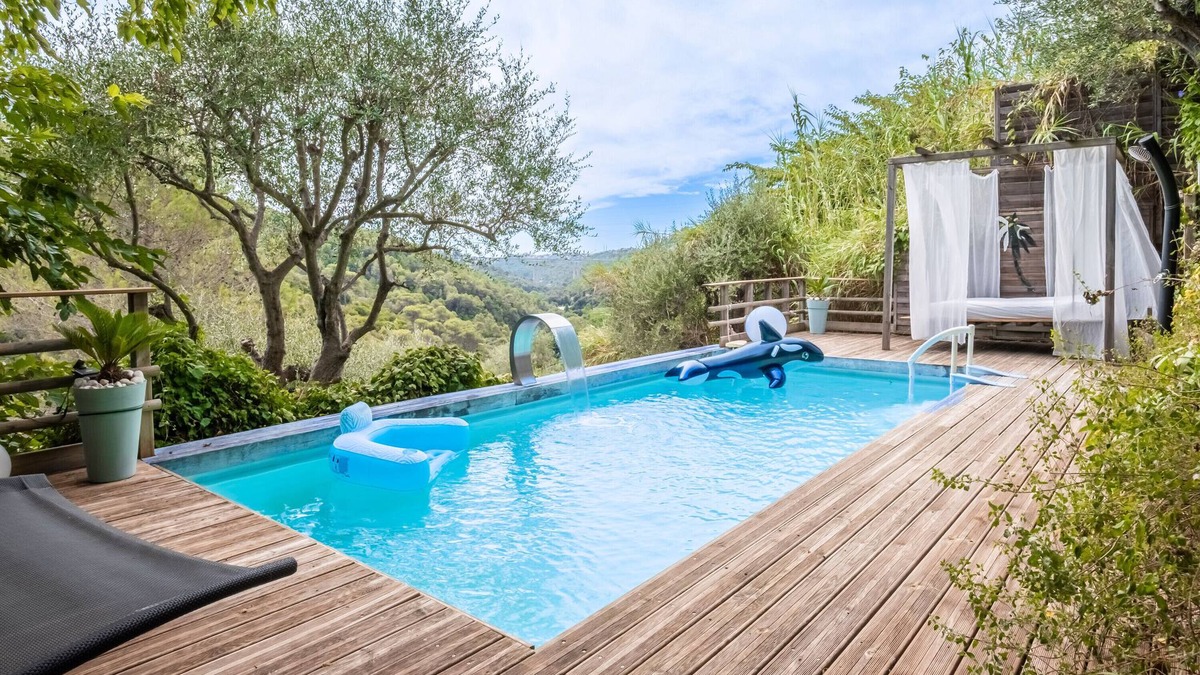 Saint-Roman House | Provençal Cottage with 3 Bedrooms, Private Pool and Spa, Very Quiet and Natural