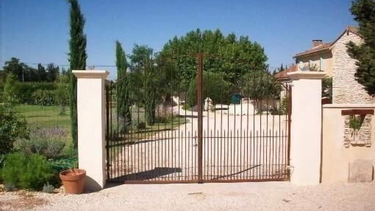 Pernes-les-Fontaines Other | Provençal farmhouse with character of 90m2 in Pernes-Les-Fontaines (near ventoux)