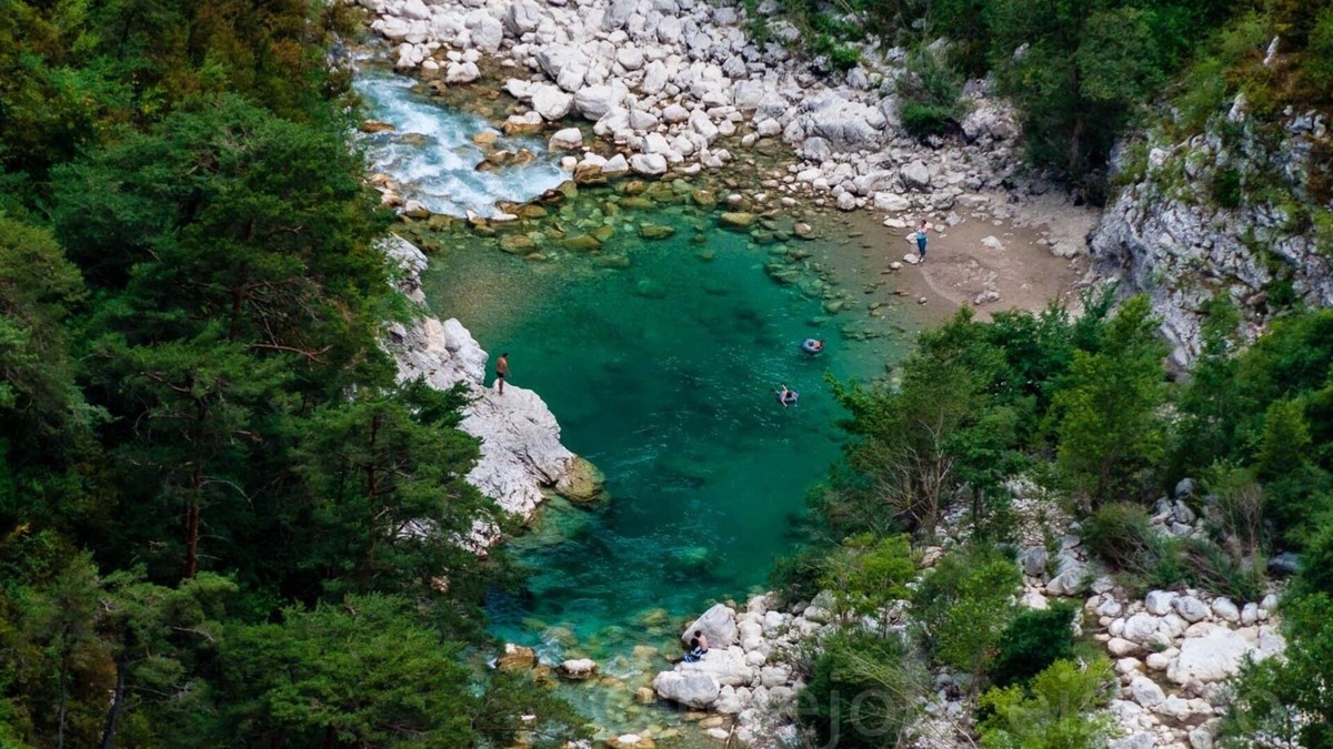 Baudinard-sur-Verdon Villa | Provencal villa, Gorges du Verdon Pool Spa