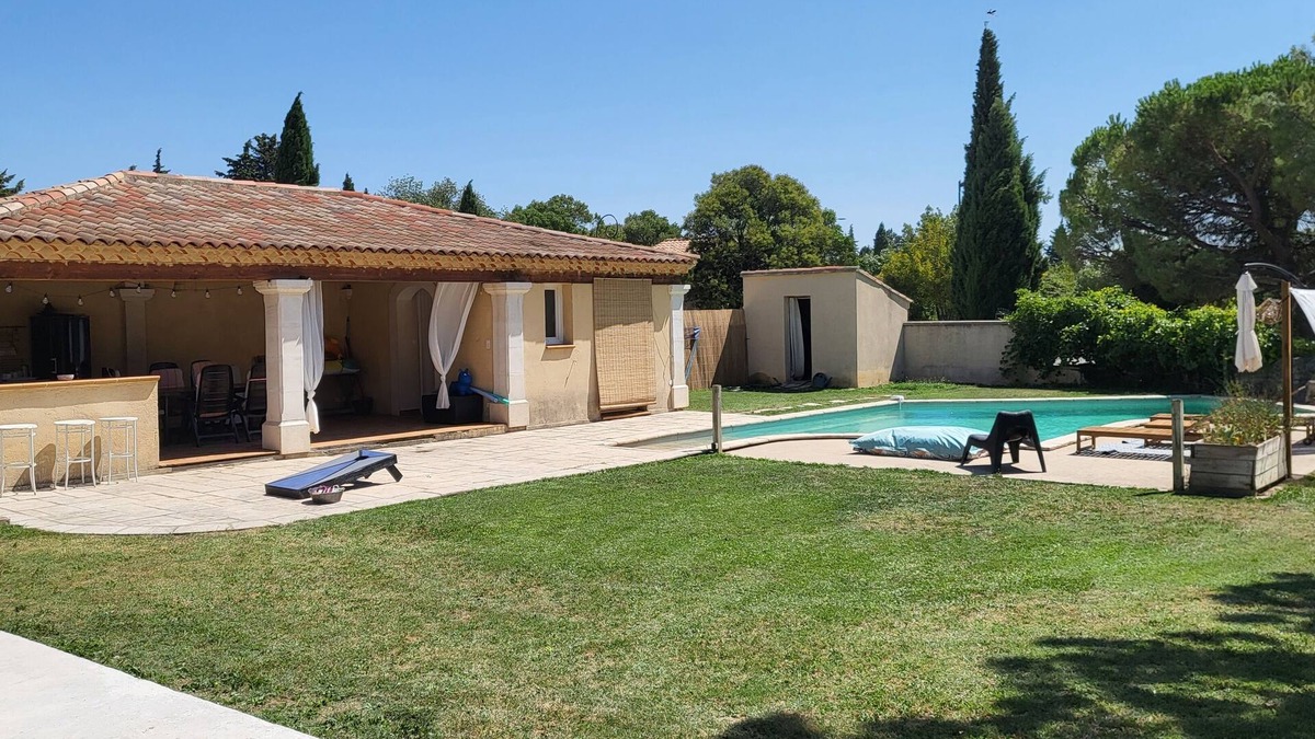 Serignan-du-Comtat House | Provencal House with Pool & Pool House