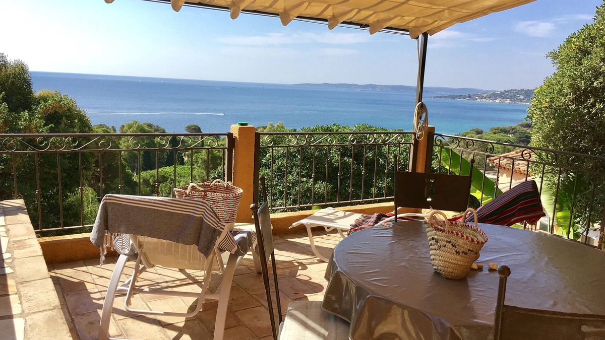 Plage de la Garonnette House | Provencal house with swimming pool, beach 400 m away, in the Gulf of St Tropez
