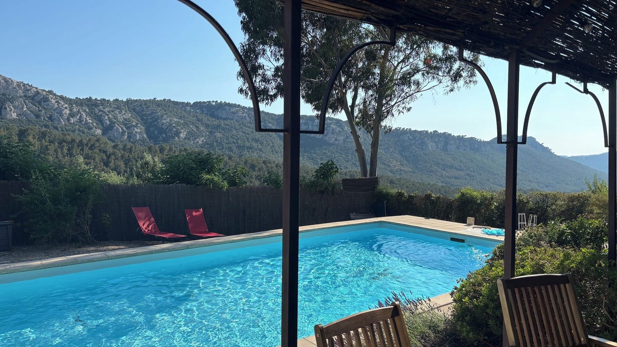 Evenos House | Provencal house with private pool near Bandol