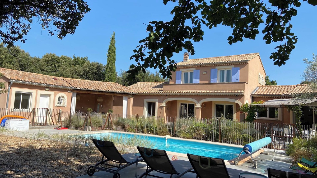 Bouchet House | Provencal villa in the heart of the oak grove