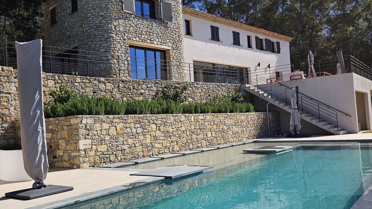 Lorgues Villa | Provencal villa with beautiful view