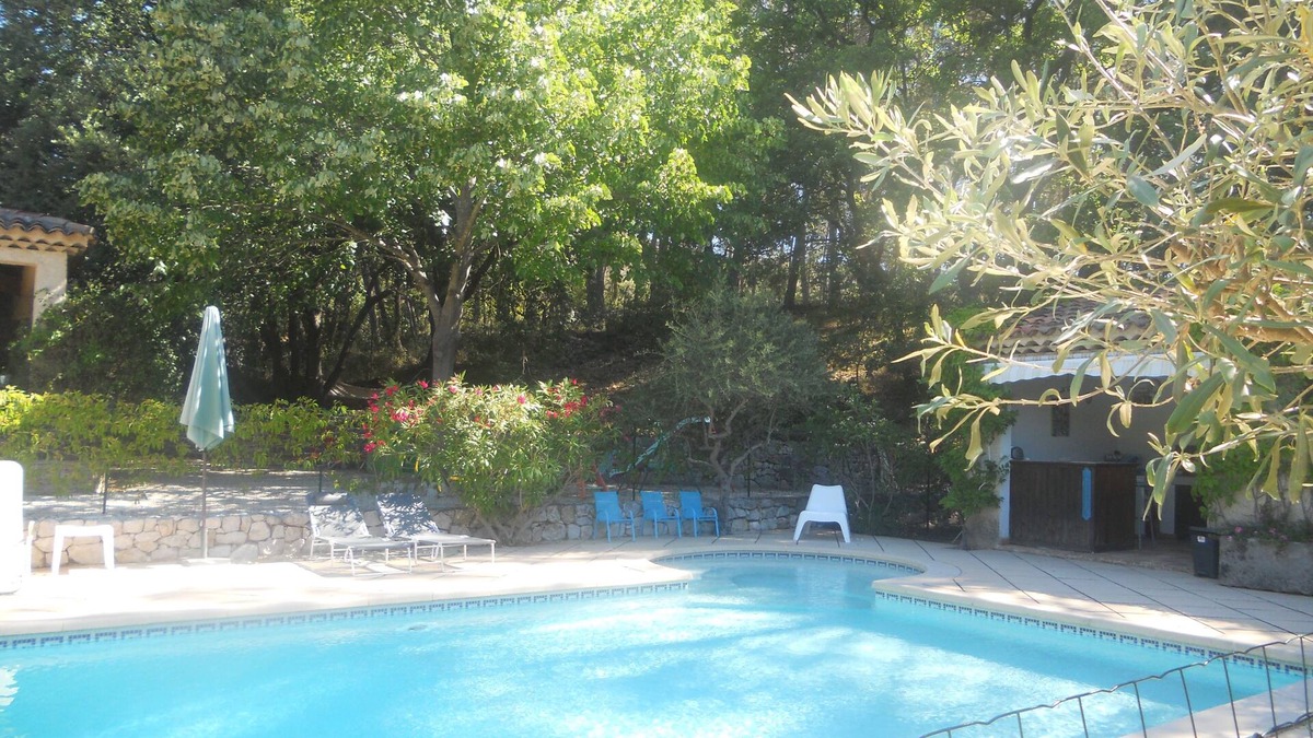La Bouilladisse House | PROVENCALE HOUSE WITH POOL IN THE PINE FOREST, BETWEEN CASSIS AND AIX EN PROVENCE