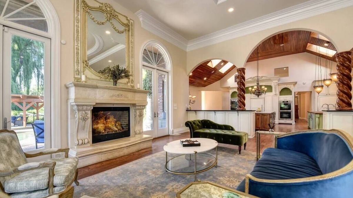 Acampo House | Provence Estate Nestled Along Lodi Wine Trails