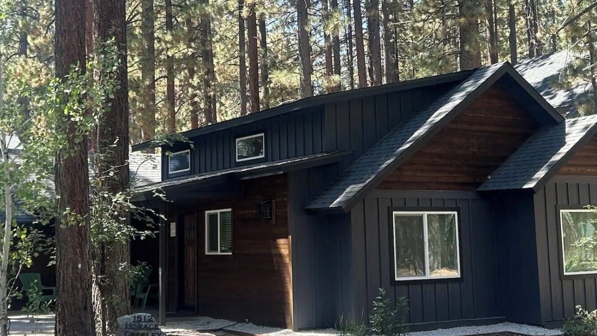 Black Bart House | Proximity to beaches and casinos! Cozy cabin with plenty of room for everyone!
