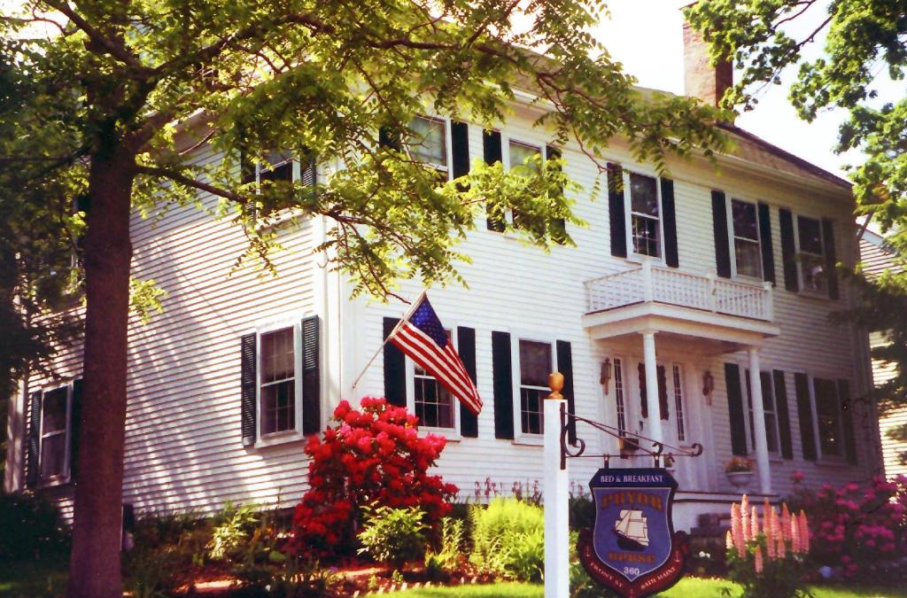 Bath Bed & Breakfast | Pryor House B&B