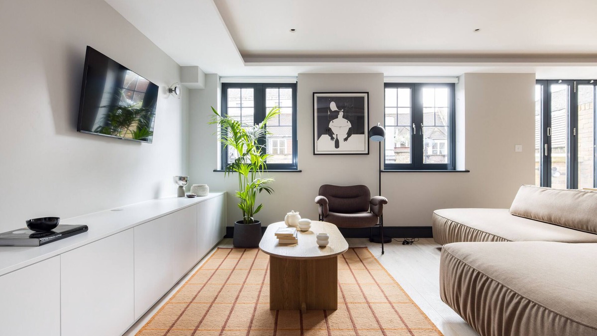 Covent Garden Apartment | PS3BR Multi - Three Bedroom Apartment, Sleeps 6