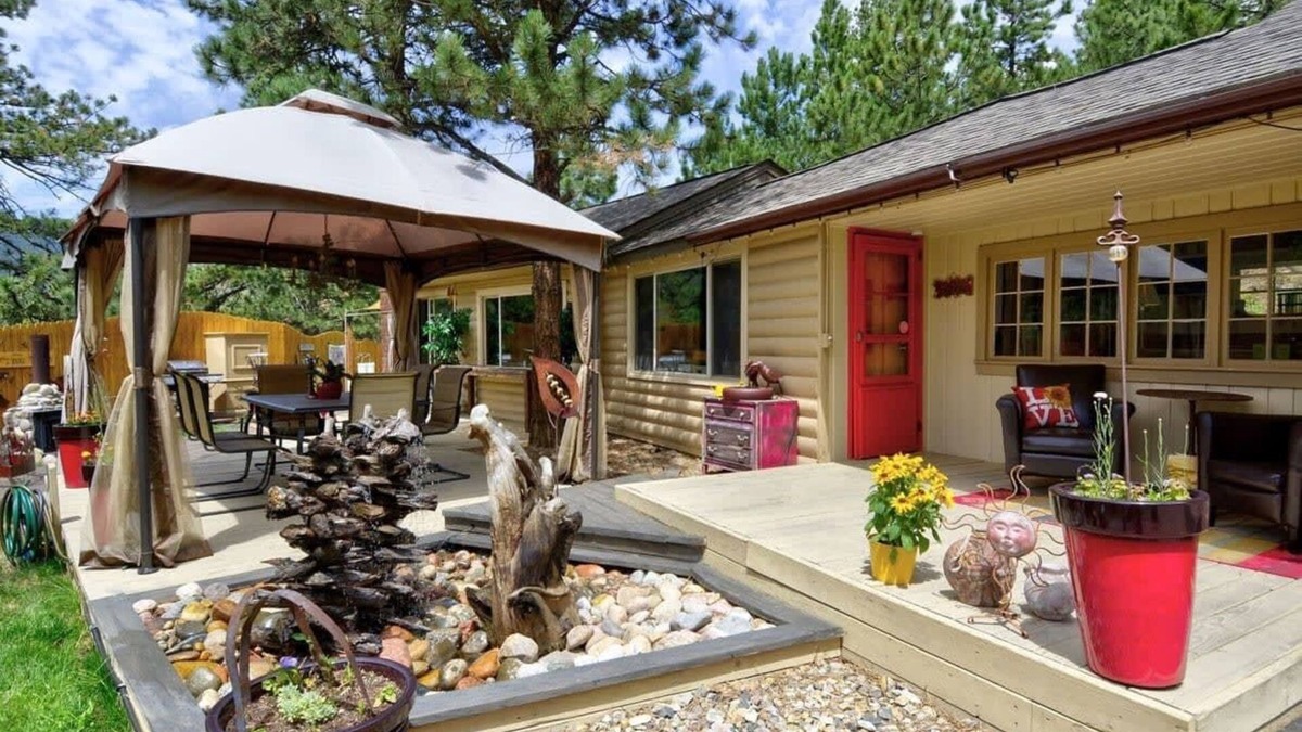 Green Mountain Falls Cabin | Pub - Hot Tub - Fire Pit