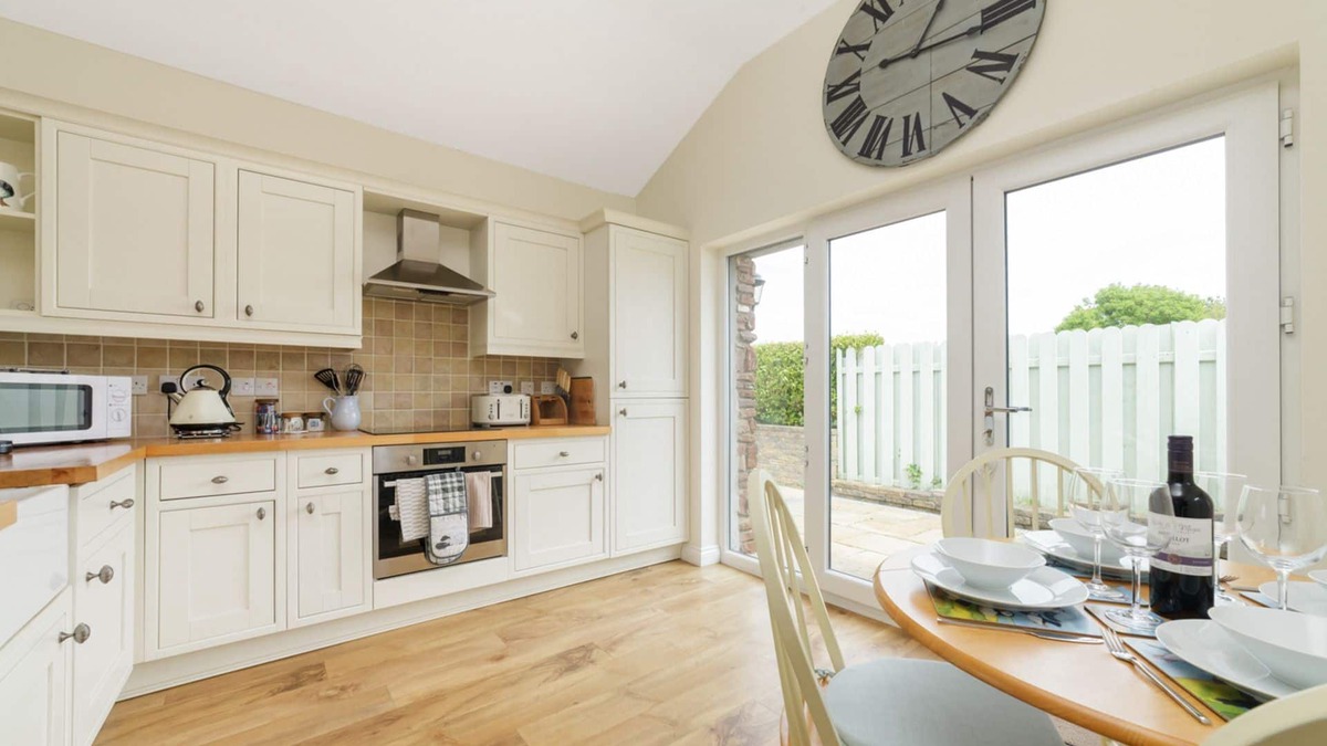 Peel Cottage | Puffin Cottage - a holiday cottage that sleeps 4 guests in 2 bedrooms