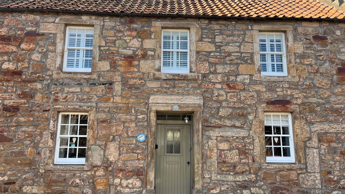 Crail Cottage | Puffin Cottage, Crail nBeautiful 2 bed coastal cottage retreat w/private garden