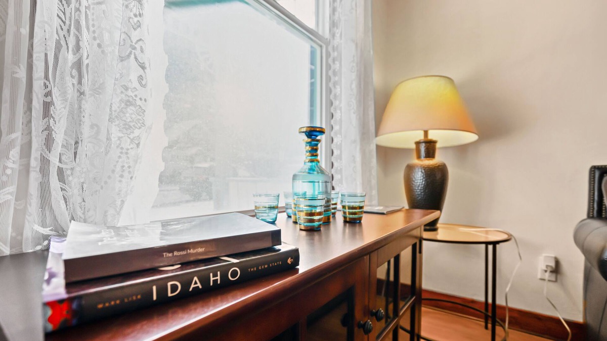 Wallace House | Pulaski Trail Escape/Fully Stocked Kitchen/Sleeps 18 w Off Street Parking