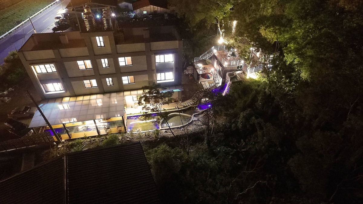 Puli Bed & Breakfast | PULI GuanPu Fallsview Stay House