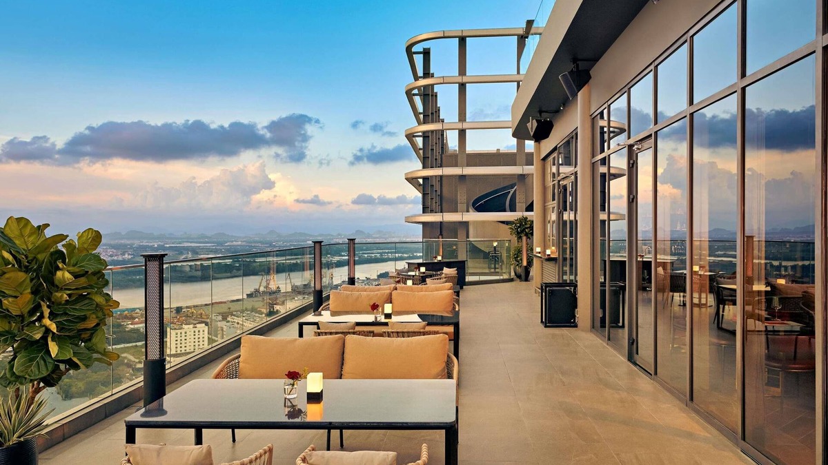 Ngo Quyen Hotel | Pullman Hai Phong Grand Hotel