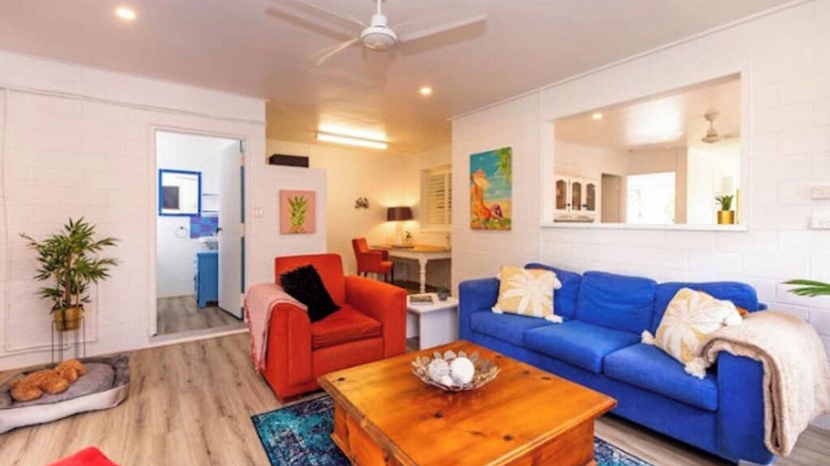 Bundaberg Villa | Puppies & Pancakes Opposite Beach and Park