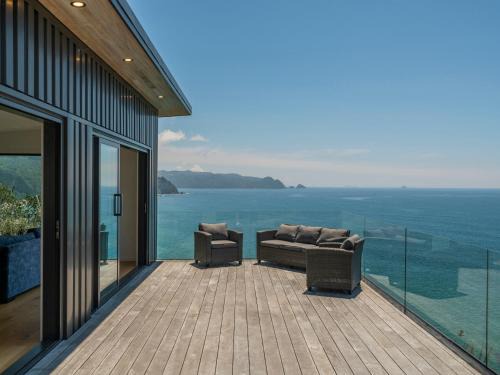Tairua House | Purepure - Tairua Holiday Home