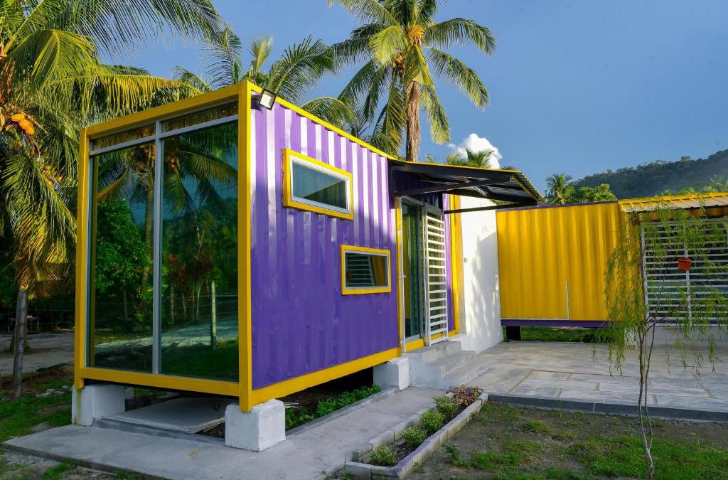 Lumut House | Purple Cube at Lumut Cube Homestay Kontena