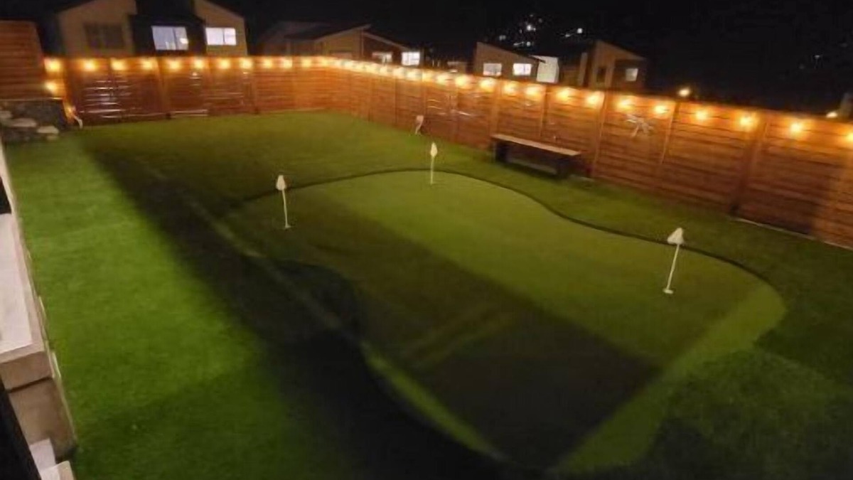 Langford House | Putting Green Paradise: Two- Bedroom Suite