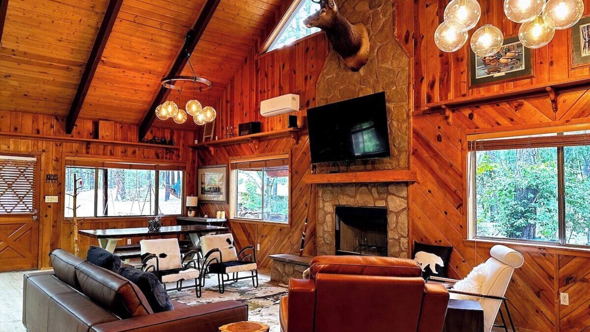 Show Low Cabin | Pvt Pickleball- Hot Tub-Game Rm-Playground