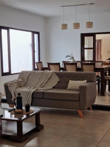 Esquina House | Pyaguapy