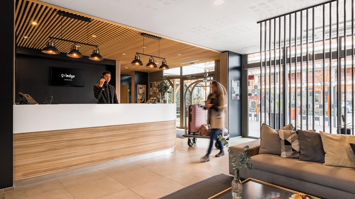 Yves Farge - Le Fleuve House | Q7 Lodge Lyon 7