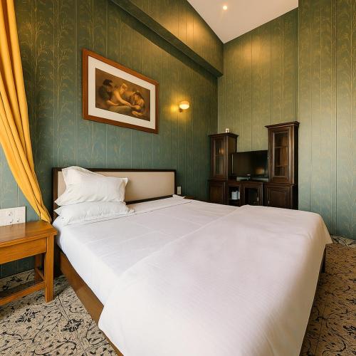 Moradabad Hotel | Qila Hotel