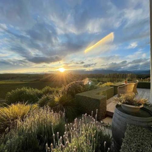 Hawkesbury Apartment | Quail Run Cottage with stunning vineyard views