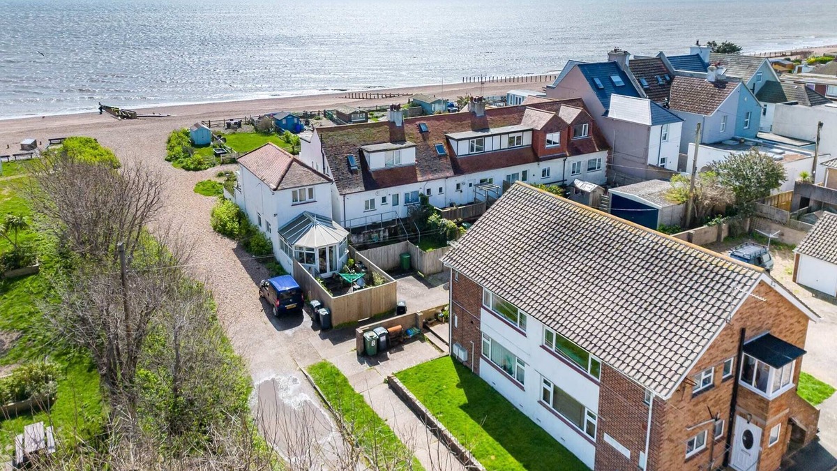 Pevensey Apartment | Quaint 2 Bed Village Retreat