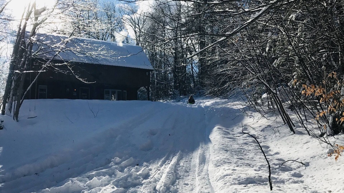 Townshend House | Quaint 4 bedroom cabin in the woods of Vermont