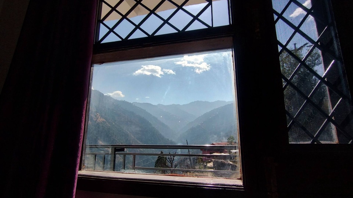 Kotgarh House | Quaint 4-bedroom house in Kumarsain with stunning mountain views