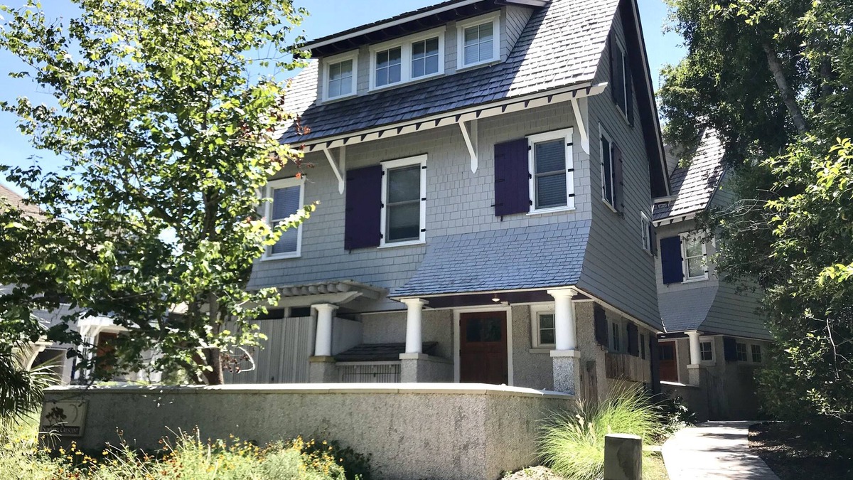 Cape Fear Station Cottage | Quaint Bald Head Island Cottage close to East Beach with access to BHI Club