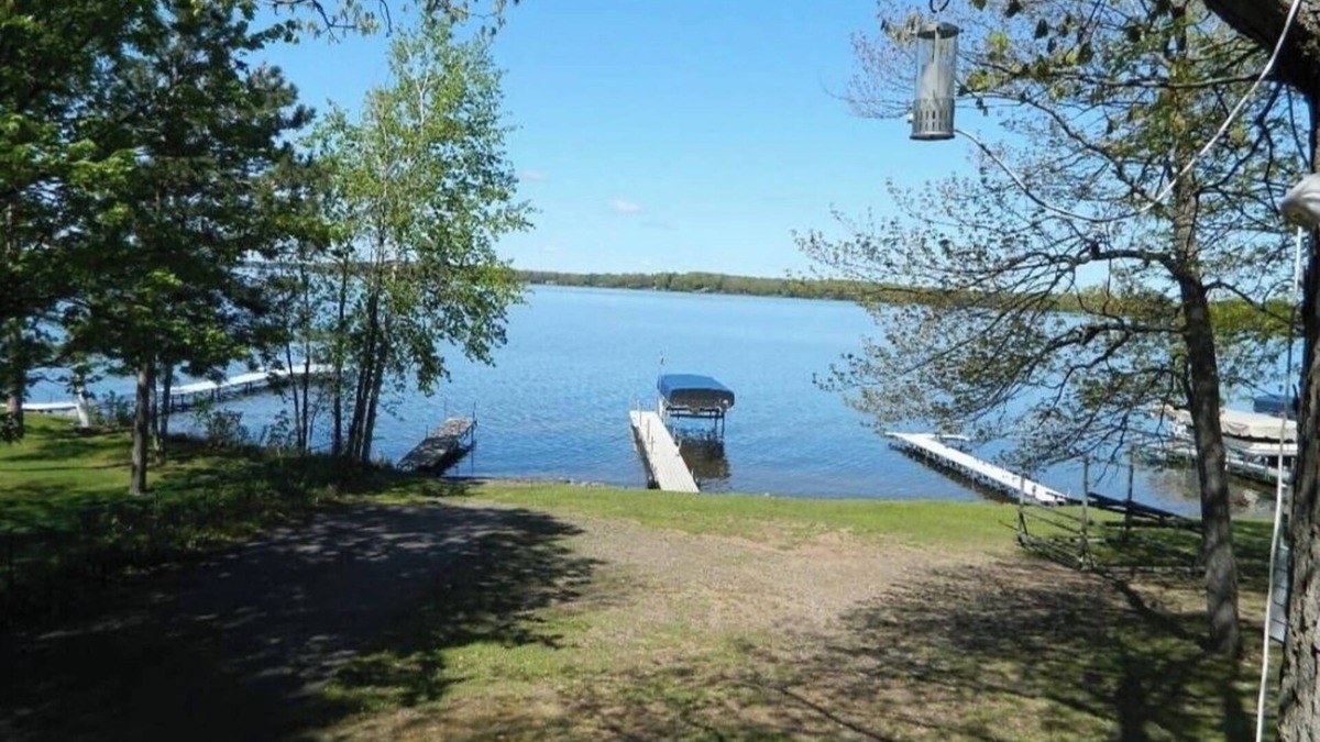 Hayward Cabin | Quaint cabin on Lac Courte Oreilles