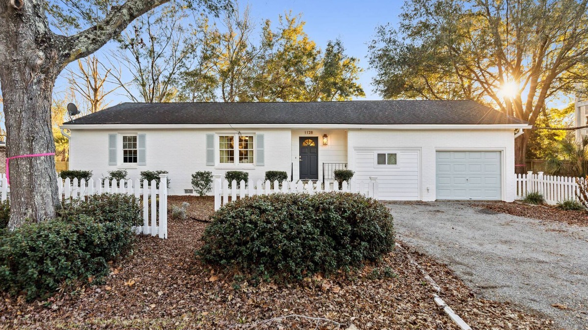 Mount Pleasant House | Quaint Cottage-Great Location with Hot Tub!