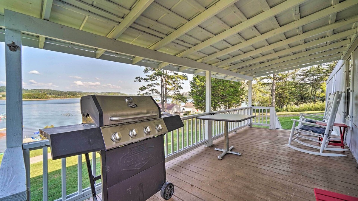 Bean Station Cottage | Quaint Cottage Overlooking Cherokee Reservoir
