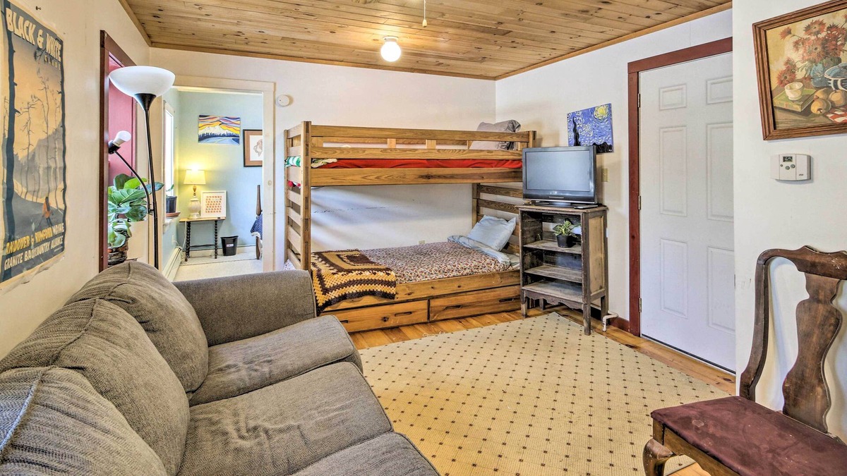 Rumford Point Apartment | Quaint & Cozy Apartment 12 Mi to Ski Slopes