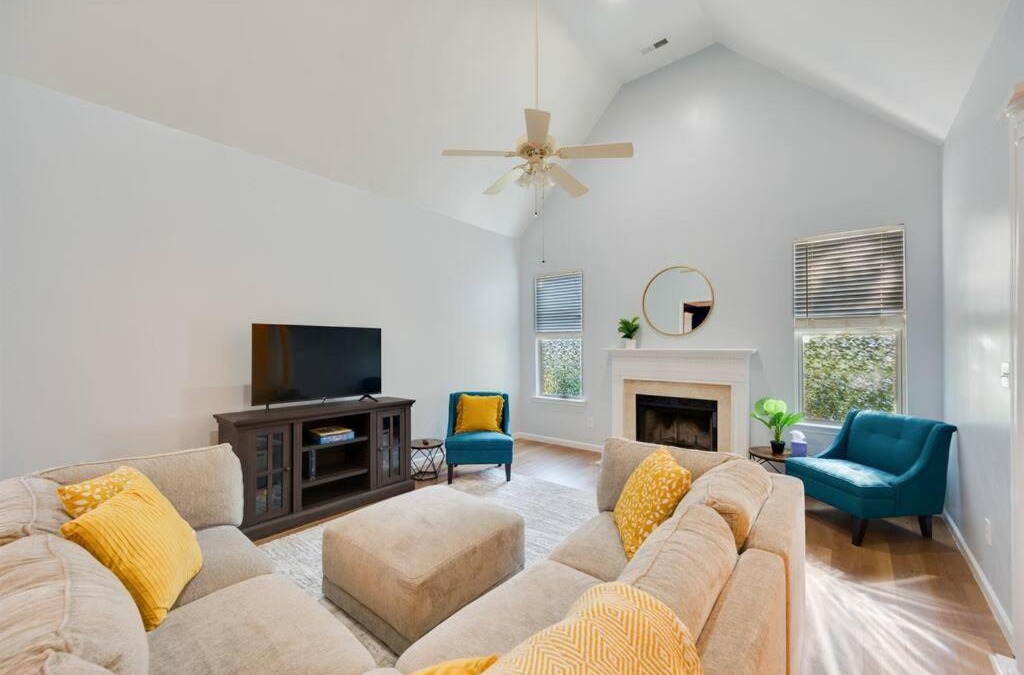 Harvest House | Quaint homey cottage style house in Harvest, Alabama