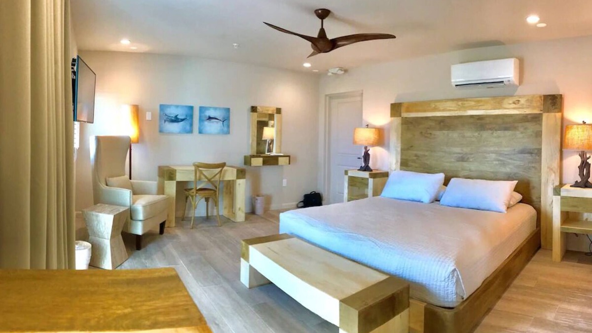Long Key Hotel | Quaint Island Stay at the Lime Tree! 2 Units w/Private Balcony, Pool, Beach!