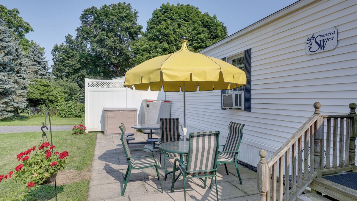 Lakemont House | Quaint Lakemont Retreat: 1 Mi to Seneca Lake!